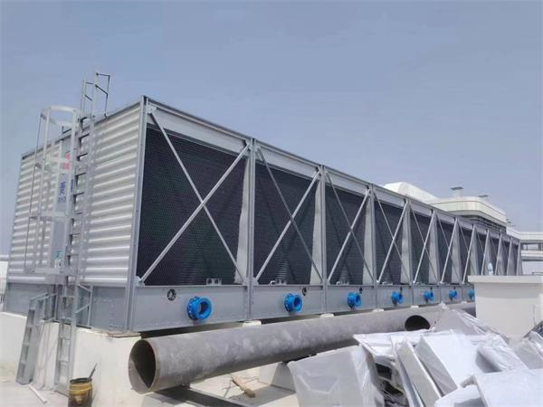 給高溫水冷卻必須采用閉式冷卻塔(柴油機高溫水冷卻