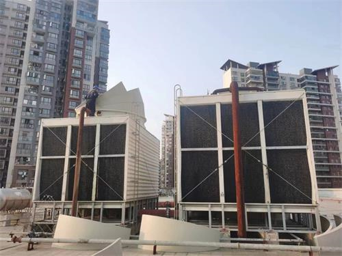 如何減少密閉式冷卻塔的噪音污染