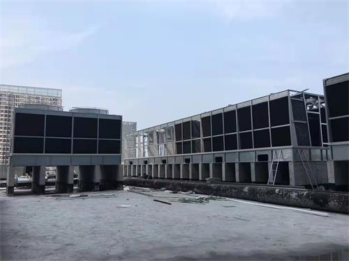 玻璃鋼方形逆流式冷卻塔的特點(河南方形逆流式玻璃鋼冷卻塔品牌)