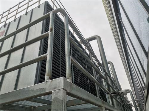 方形冷卻塔的組成與安裝(225噸方形冷卻塔安裝步驟)